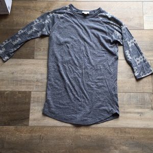 Cute shirt size xxs,